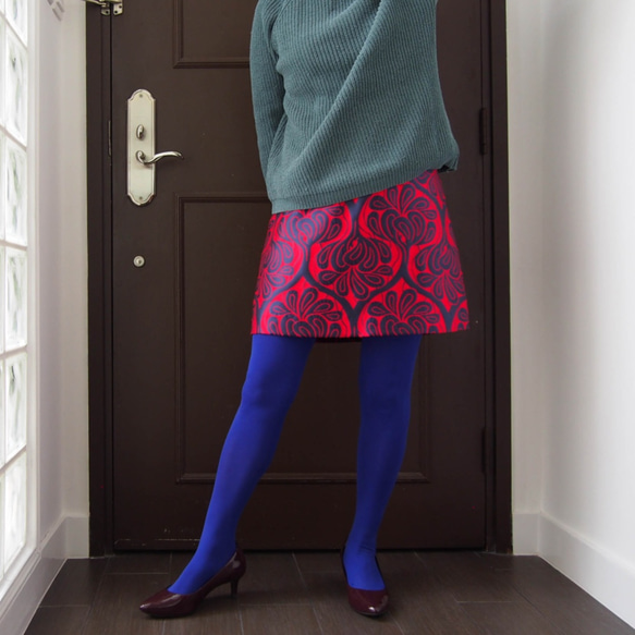 我們有 1 件庫存！考文特花園-適度瘋狂的錦緞圖案迷你裙 L 碼僅 1 分 第2張的照片