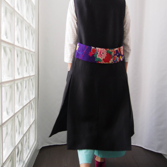 Sold ☆KIMONO GILET - 使用複古和服面料的黑色和服改造馬甲 第4張的照片