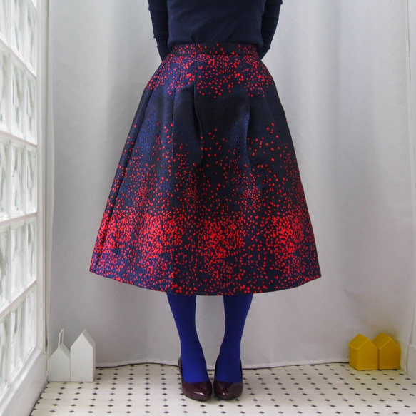 CRAZY WOVEN TEXTILE  -Midi Skirt 第3張的照片