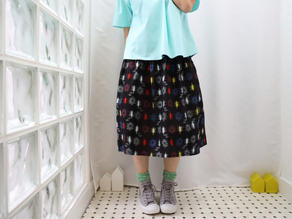 SOLD OKINAWA SKIRT ミディ　 -綿の紬でつくったスカート  1枚限定！　着物リメイク 3枚目の画像