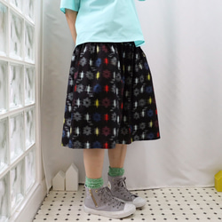 SOLD OKINAWA SKIRT ミディ　 -綿の紬でつくったスカート  1枚限定！　着物リメイク 4枚目の画像