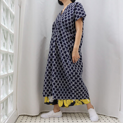 ☆Square Dress -藍色のうろこ柄の浴衣地から作ったスクエアワンピース　限定１枚　大きめサイズ 5枚目の画像