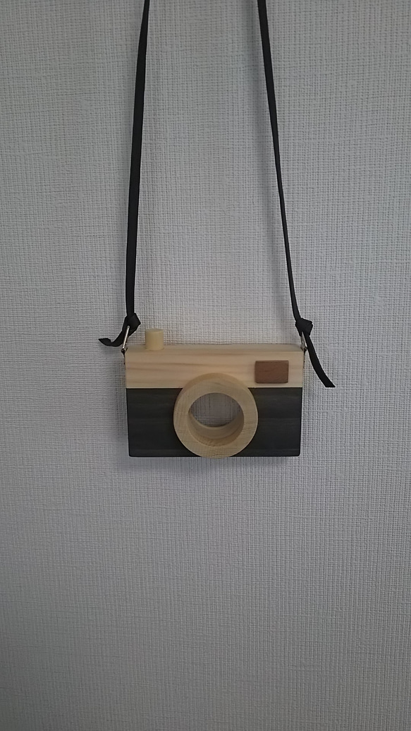 木製　カメラ 1枚目の画像