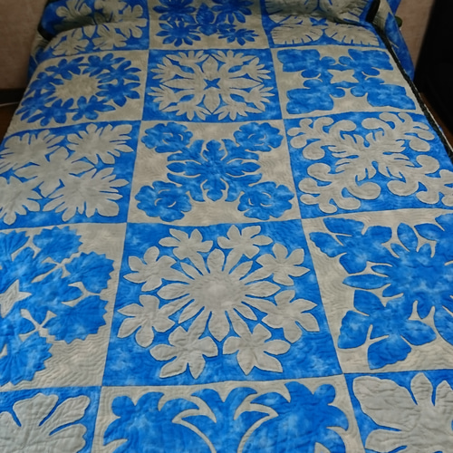 ❤️ ハワイの花を集めたサンプラーキルトのベッドスプレッド その他