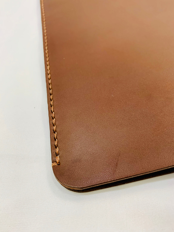 栃木皮革 iPad 10.2-11 英寸立式外殼 ② 巧克力色 第9張的照片