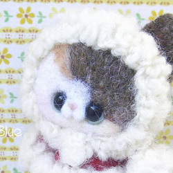 羊毛フェルト/サンタにゃんこストラップ♬三毛猫 4枚目の画像