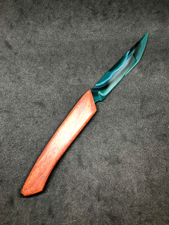 クリソのナイフ形オブジェ 4枚目の画像