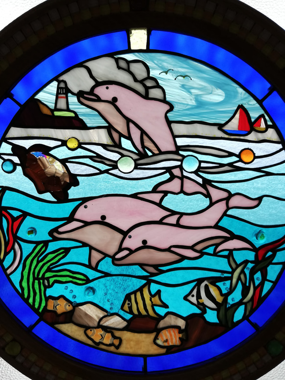 【仲良く泳ぐピンク親子イルカと熱帯魚とカメの海物語】❇️壁掛け 4枚目の画像
