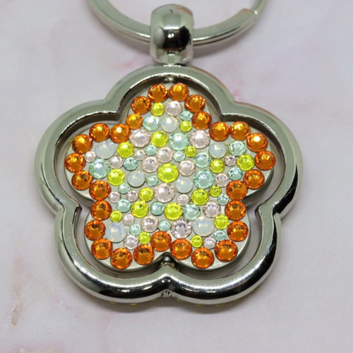 くるくるお花が回るキーホルダー・シルバー・デコアート（シトリンなど