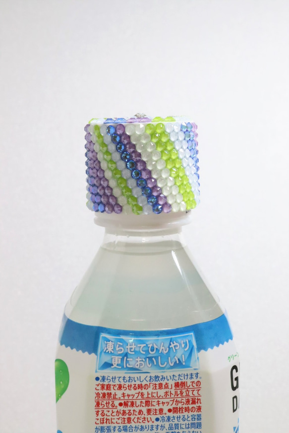 ペットボトルキャップ・パステルカラー・デコアート（クリスタルパウダーブルーなど5色使用） 6枚目の画像