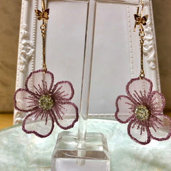 蝶々×Flower ピアス 1枚目の画像