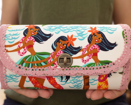 1点のみ　長財布　やりくり財布　ハンドメイド　アレキサンダーヘンリーレア生地 1点のみ 長財布 やりくり財布 ハンドメイド アレキサンダー