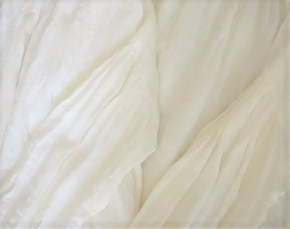 『ゆかさん様ご予約分』洗いこまれたベルギーリネン つぼみスタンドネックプルブラウス 9枚目の画像