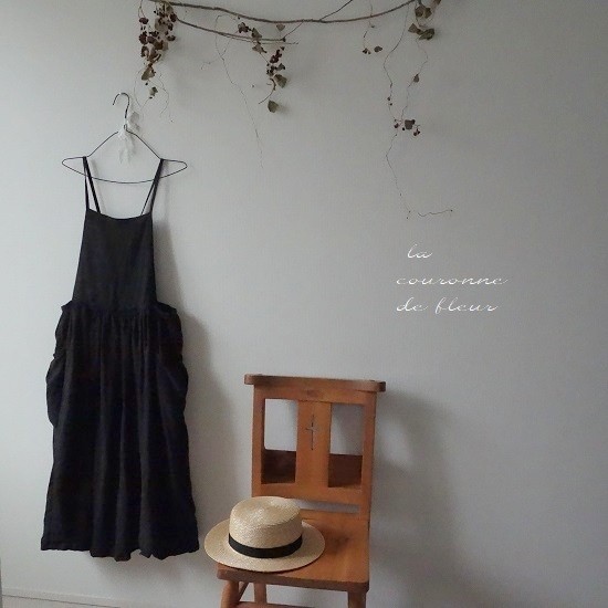 viola ヴィオラ エプロンドレス noir ワンピース la couronne de fleur 