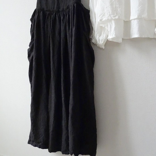 viola ヴィオラ エプロンドレス noir ワンピース la couronne de