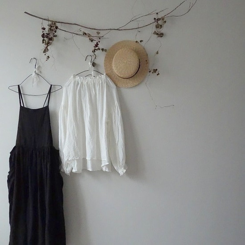 viola ヴィオラ エプロンドレス noir ワンピース la couronne de