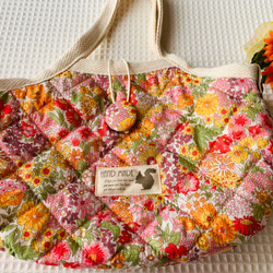 専用です　百花繚乱　グラニーバックLサイズ　ハンドメイド グラニーバッグ】小さなバッグ リバティプリント キルティング