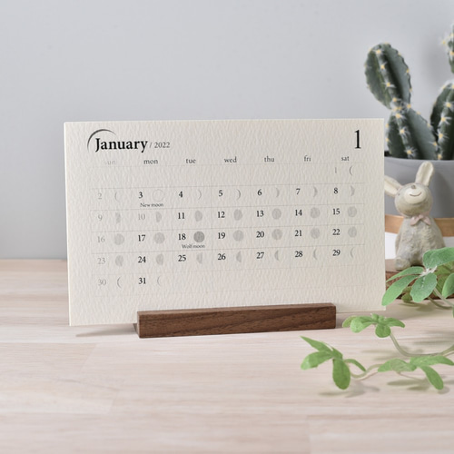 2022年 月 卓上カレンダー＜木製スタンド付＞月の満ち欠け CT-12