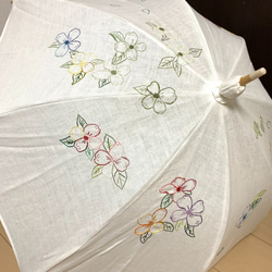 日本刺繍の日傘　ホワイト 5枚目の画像