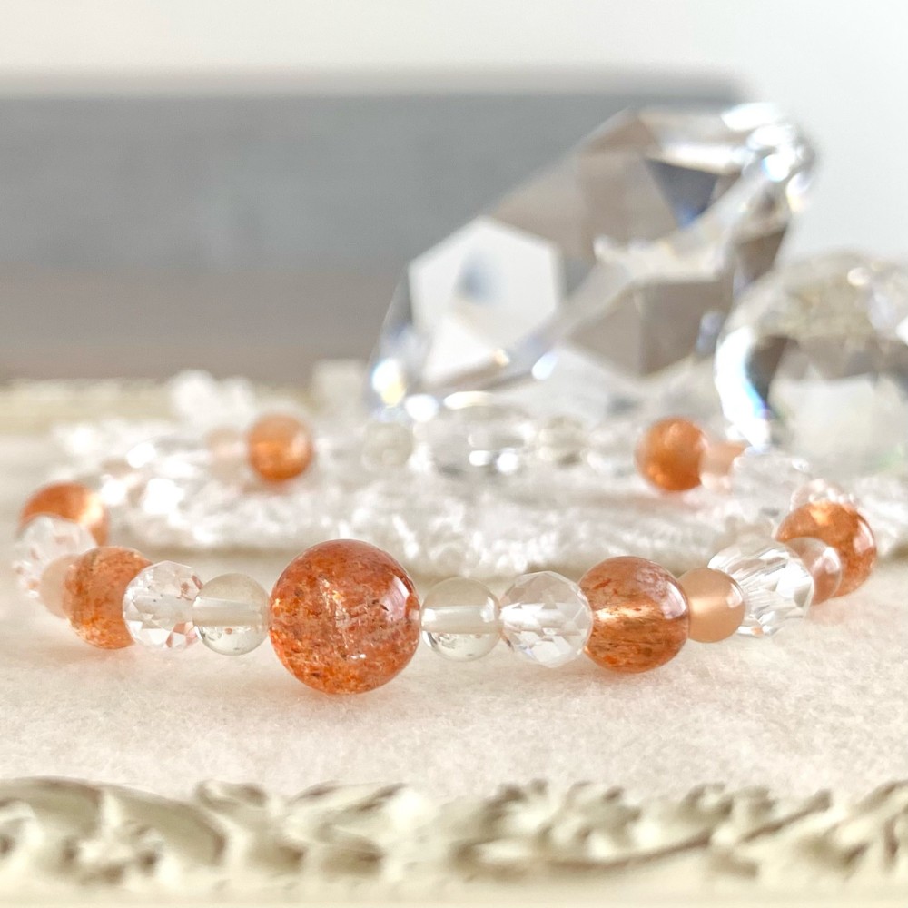 サンストーン+アンフィボールinクォーツ+ゴールデンラブラドライトのシンプルブレスレット sns-b-2106-04