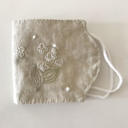 スズラン / リネンの仮置きマスクケース （手刺繍） 4枚目の画像