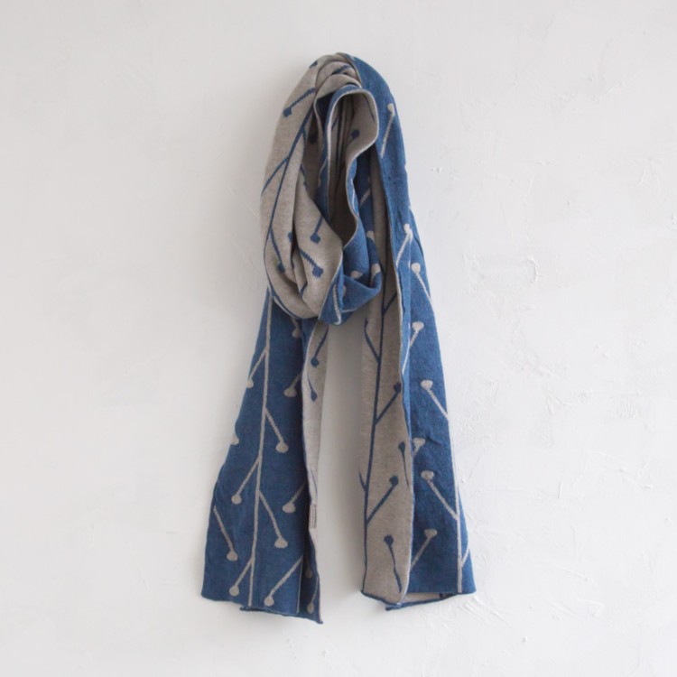 草木染ニットジャカードマフラー【南天】藍染め/矢車附子染め