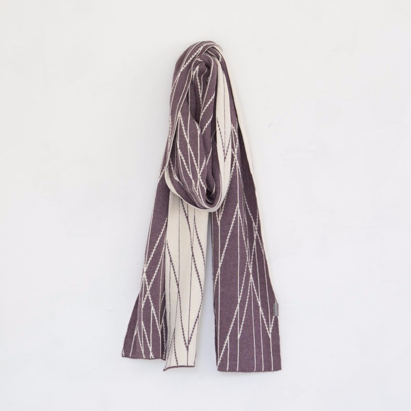 草木染ニットジャカードマフラー【線】紫香染め