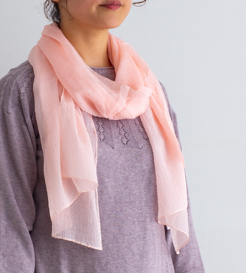 草木染め シルク格子楊柳マフラー 桜染め 【淡ピンク】