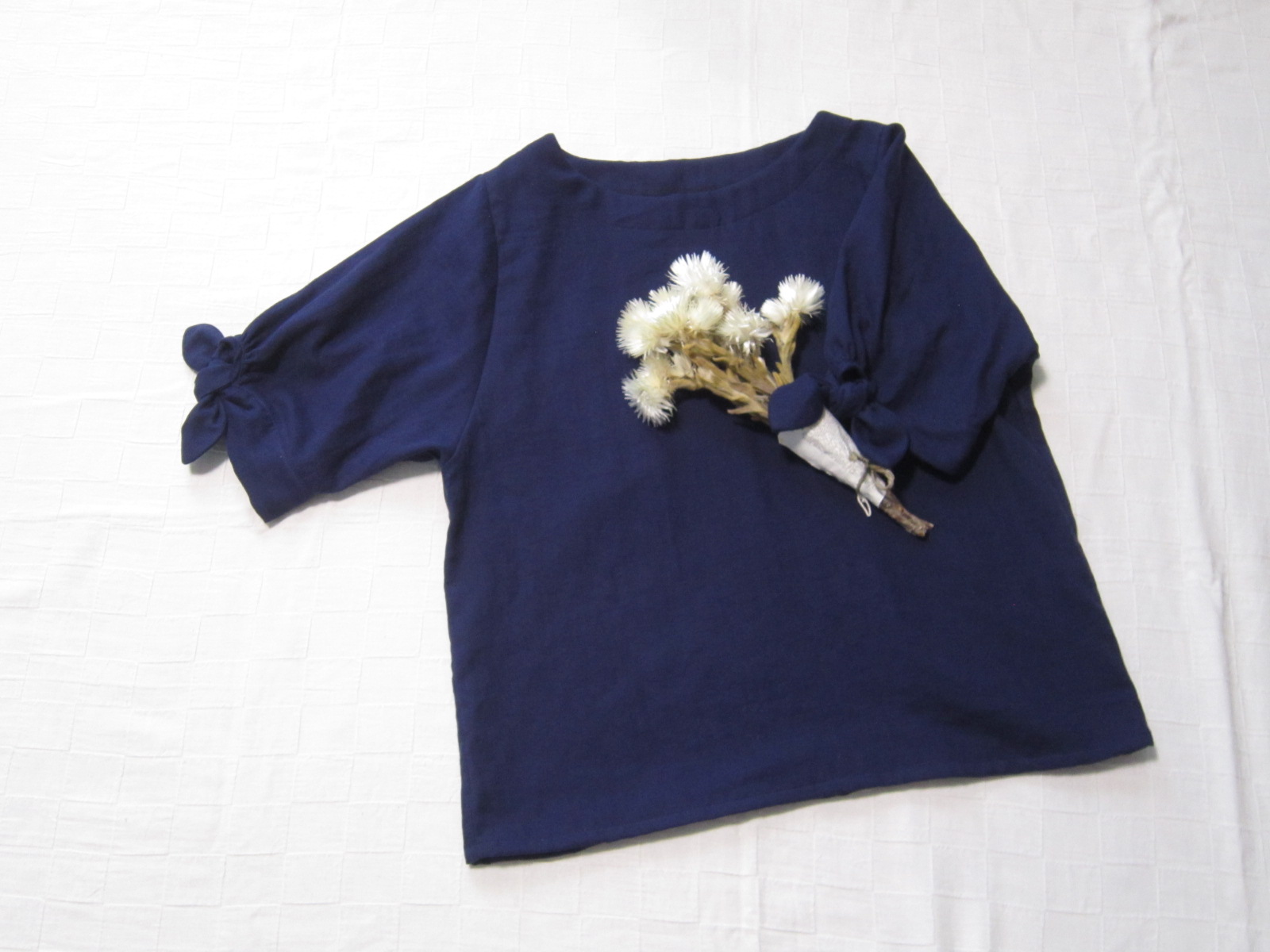 リボンスリーブ ブラウス　ネイビー　柔らかダブルガーゼ