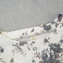 ヨーク切り替えワンピ　アンティークフラワー柄 ジャガード織×起毛コットン 7枚目の画像