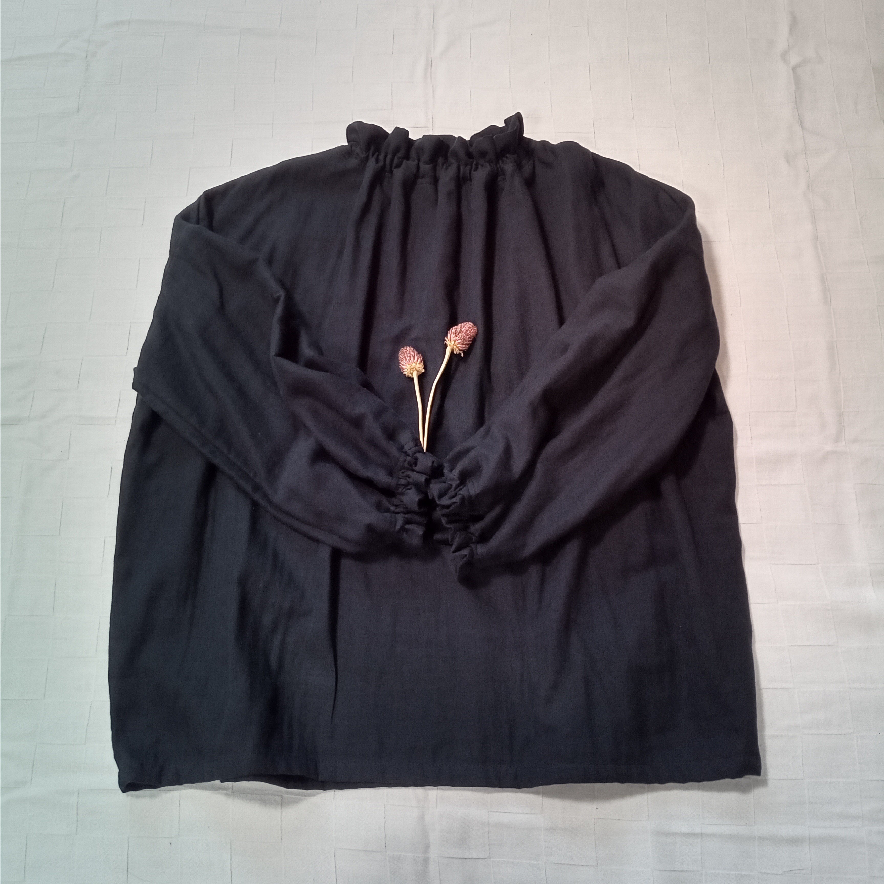 ハイネックギャザーブラウス　ブラック ダブルガーゼ 日本製