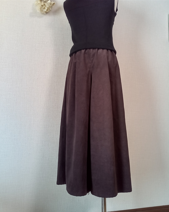 丈変更可☆ すっきりタックのガウチョパンツ　ダークパープル　細畝コーデュロイ ウエスト総ゴム　ポケット可 3枚目の画像