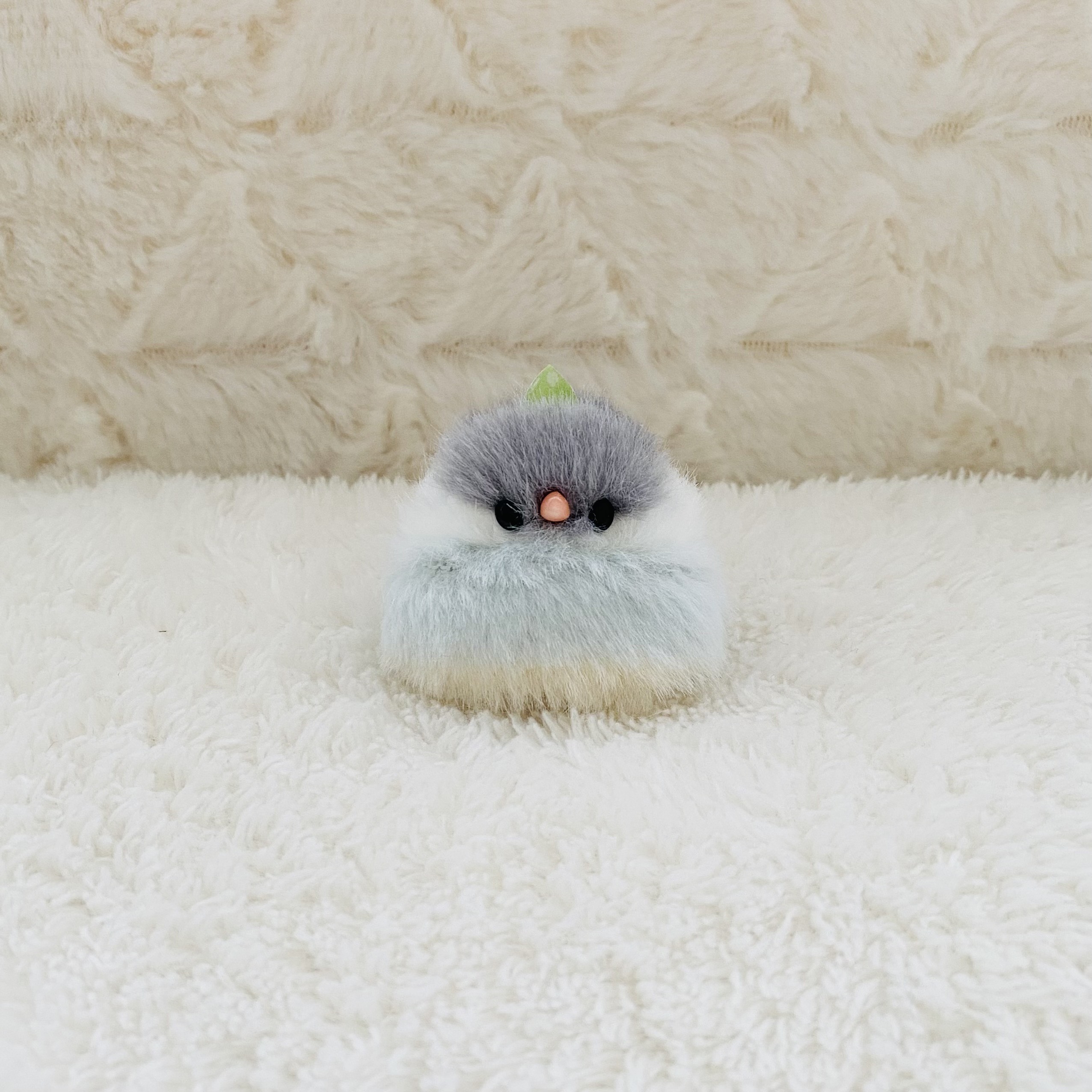 ツノ付き*ふわふわ小さな文鳥のぬいぐるみ 【シルバー文鳥