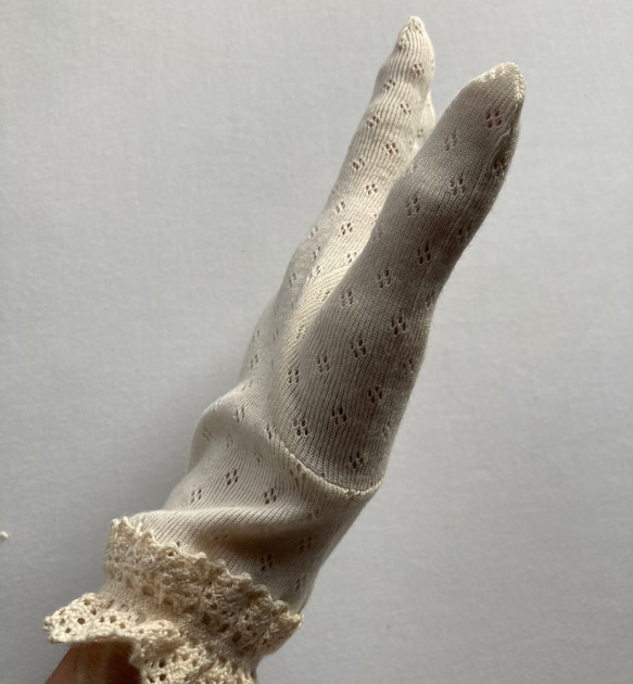 オーガニックコットン100%の生地と糸で作った手袋　レース　保温保湿　日除け 7枚目の画像