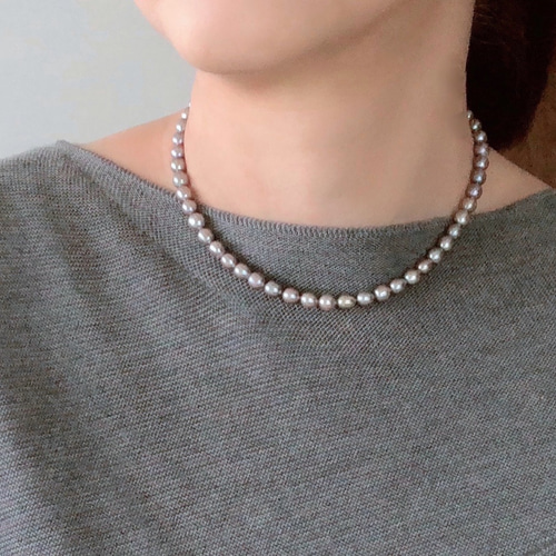 ジェンダーレス 淡水パールシルバーグレーのチョーカーネックレス  