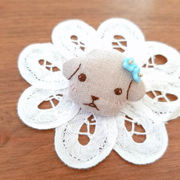 一起出去♪女孩胸針（狗）刺繡 第4張的照片