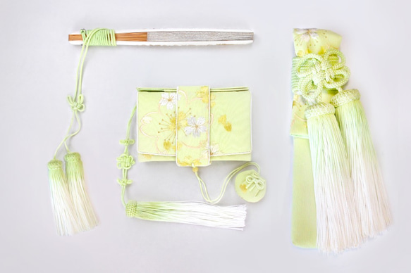 【花嫁の筥迫と懐剣と末広】薄黄緑色 刺繍◆B品SALE