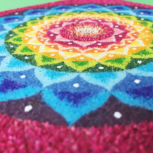 曼荼羅アート/虹色キラキラ砂曼荼羅 絵画 sandot 通販 7737631｜Creema