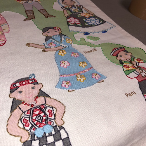 ホビーラホビーレステッチクロス完成品 民族衣装 タペストリー・壁掛け