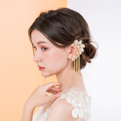 ハンドメイド☆紅白華のイヤーカフ☆シルバー金具タイプ☆左耳用