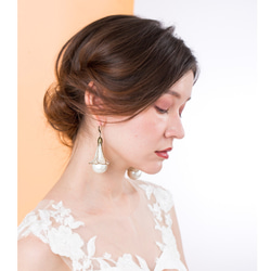 大珍珠耳環仿古風格花卉圖案婚禮新娘餘興派對 第1張的照片