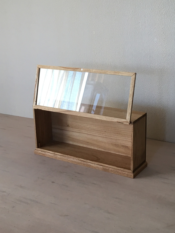 ［サイズオーダー可］木製ガラスケース 卓上 ショーケース 横長タイプ 2枚目の画像