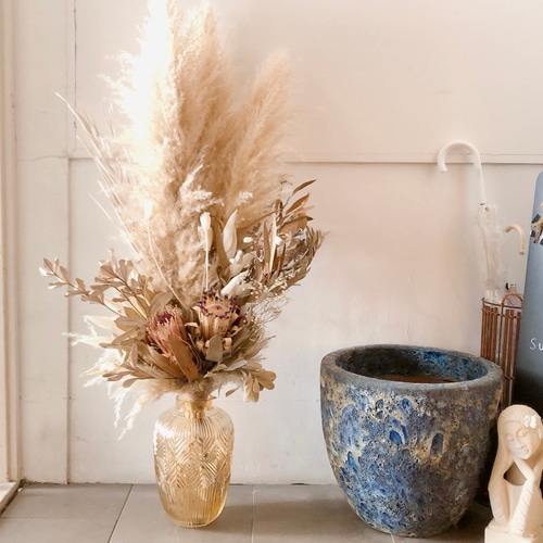 パンパスグラスとネイティブフラワーの大きな花束＊高級花瓶付き＊海外