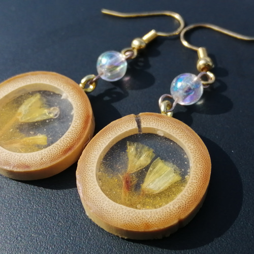 竹レジンピアス【TakeHana】イエローフラワー ピアス（フック
