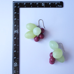 葡萄2種の涼やかピアス 4枚目の画像