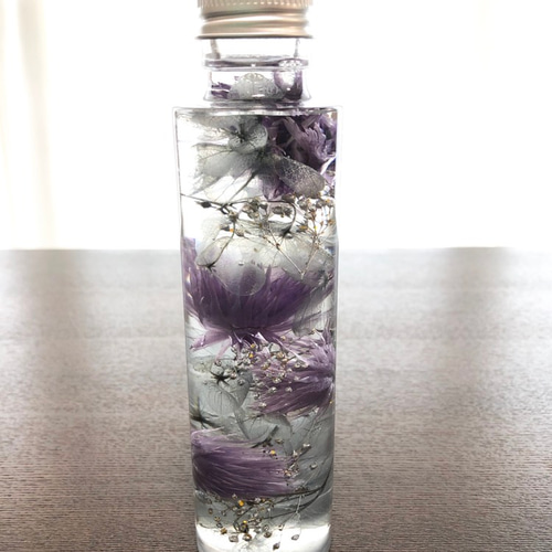 ハーバリウム Mサイズ (パープル) 丸ボトル シルバーデイジー ハー  