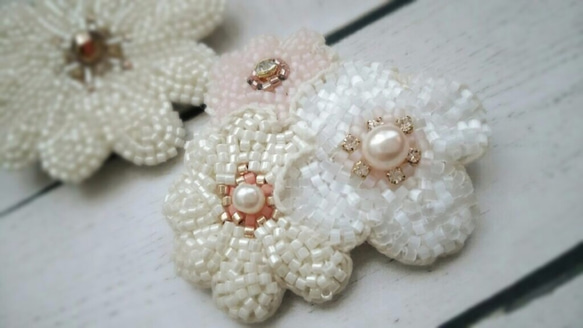 受注生産:Bouquet SAKURA petit brooch 3枚目の画像