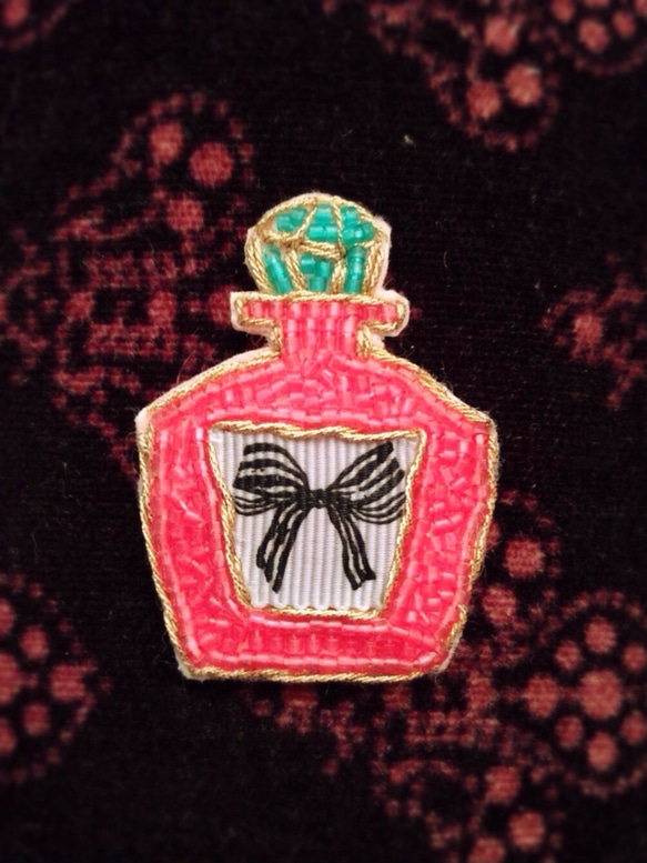 <merle>キャンディピンクな香水瓶 4枚目の画像