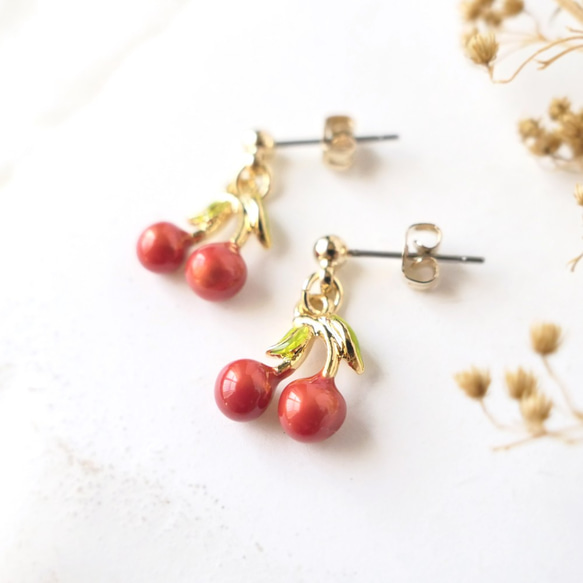 honeybunny 　Aprosio&Co さくらんぼのピアス honeybunny 様専用 Aprosio&Co さくらんぼのピアス
