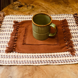 手織り布で作ったふさふさコースター 2枚組 (H-co-10) 4枚目の画像